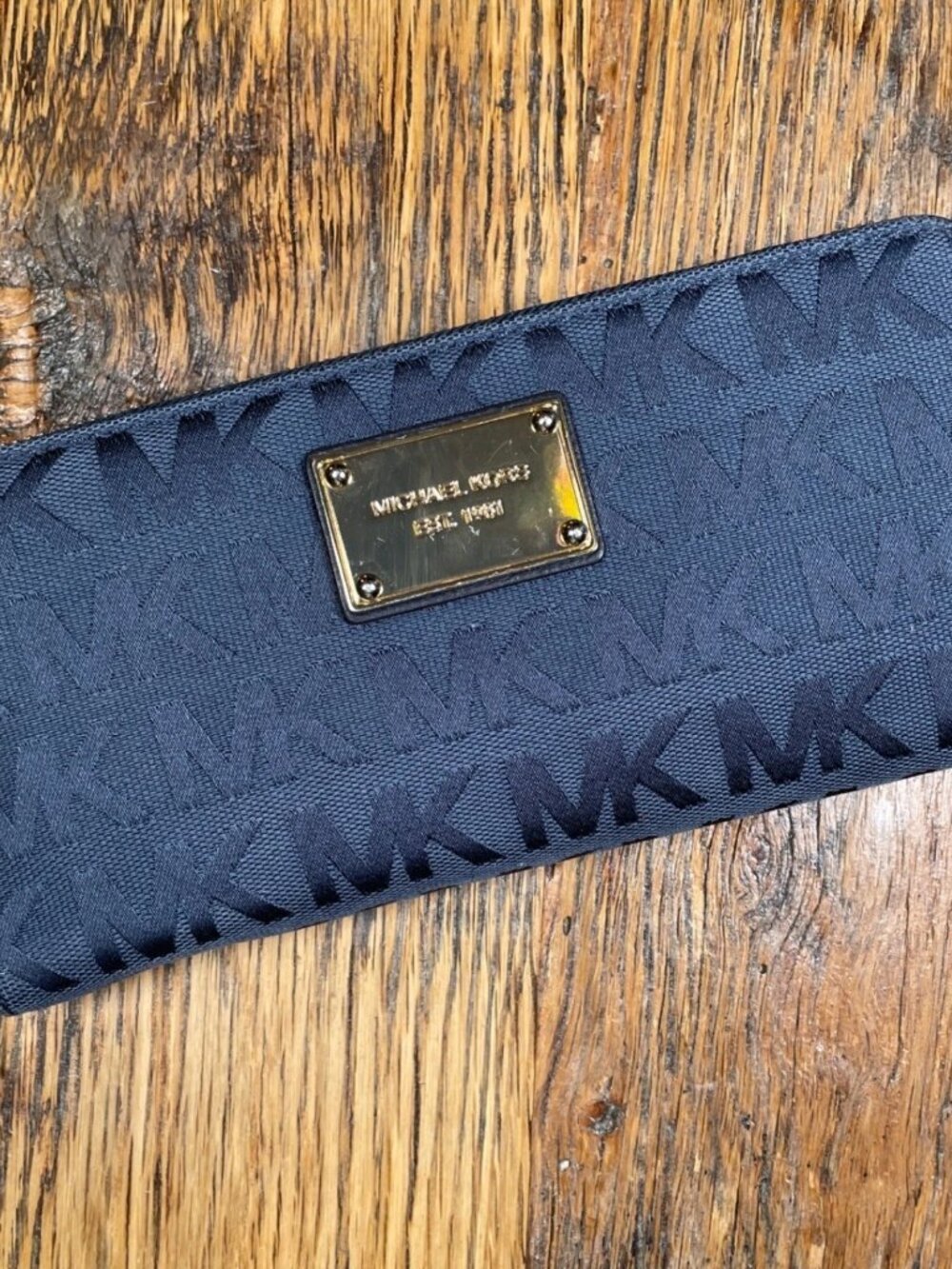 Michael Kors  Continental Zip Around Wallet Navy Blue Monogram Jacquard EUC